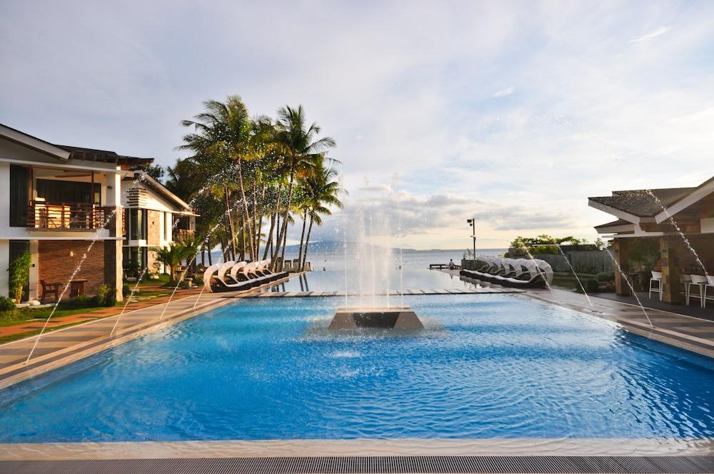 Infinity Resort Puerto Galera Exterior photo