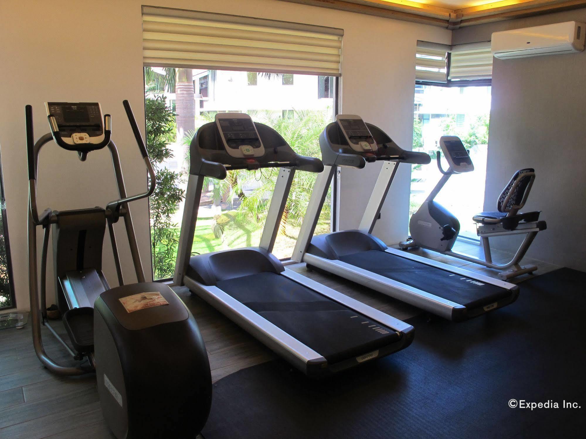 Infinity Resort Puerto Galera Exterior photo