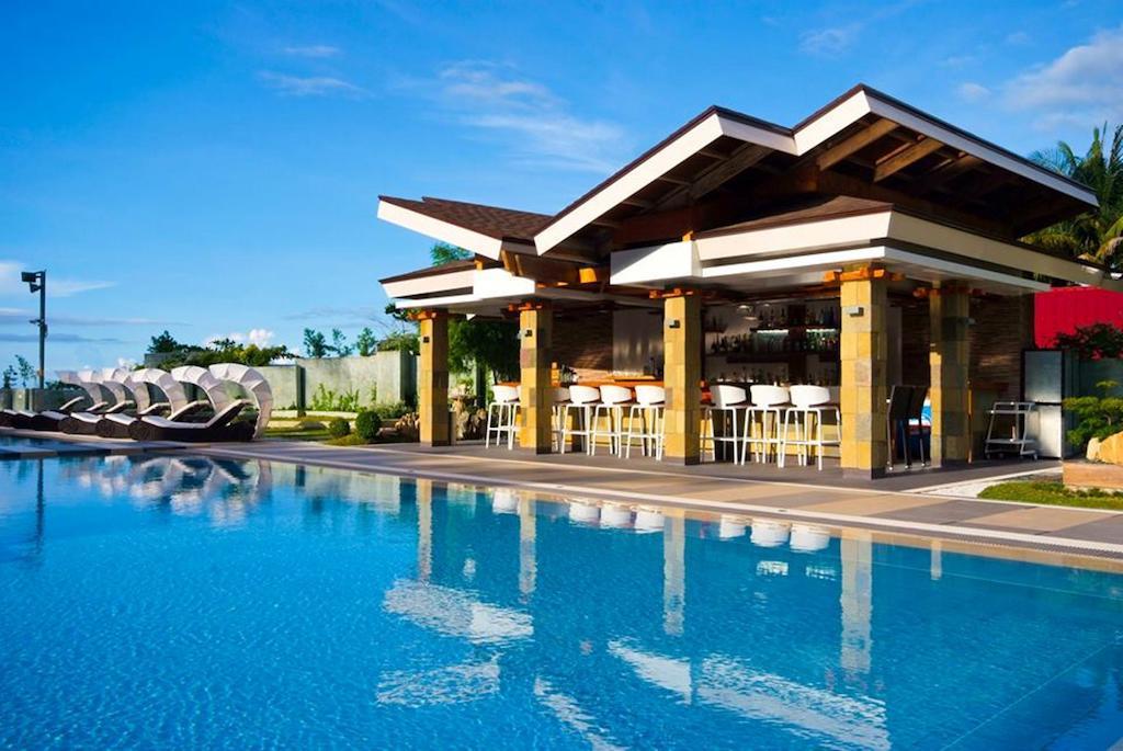 Infinity Resort Puerto Galera Exterior photo